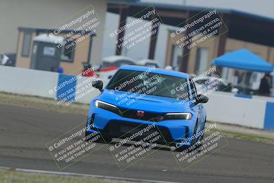 media/Dec-19-2025-Lucky Dog Racing (Fri) [[3b7b1b5fc8]]/Beginner/Session 2 Turn 1/